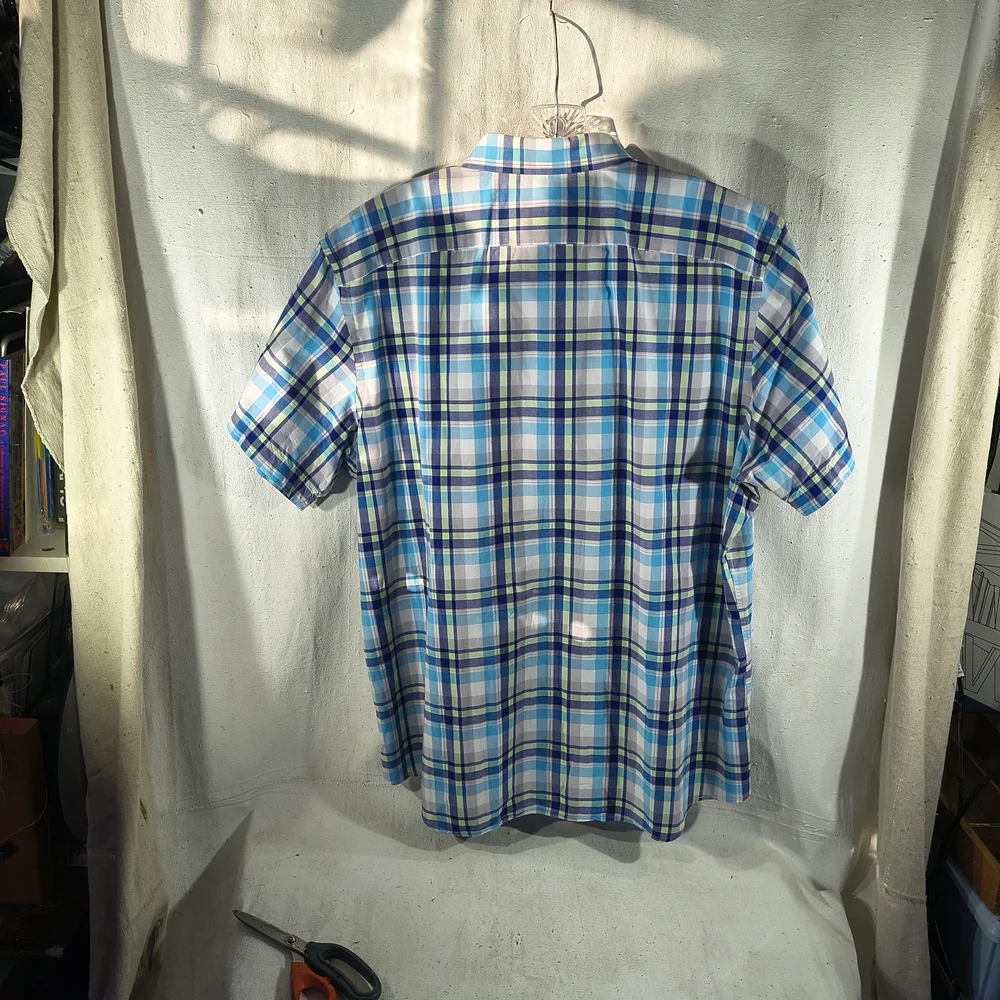 Banana Republic Men's Size XL Casual Blue Plaid Button-Down Short Sleeve Shirt